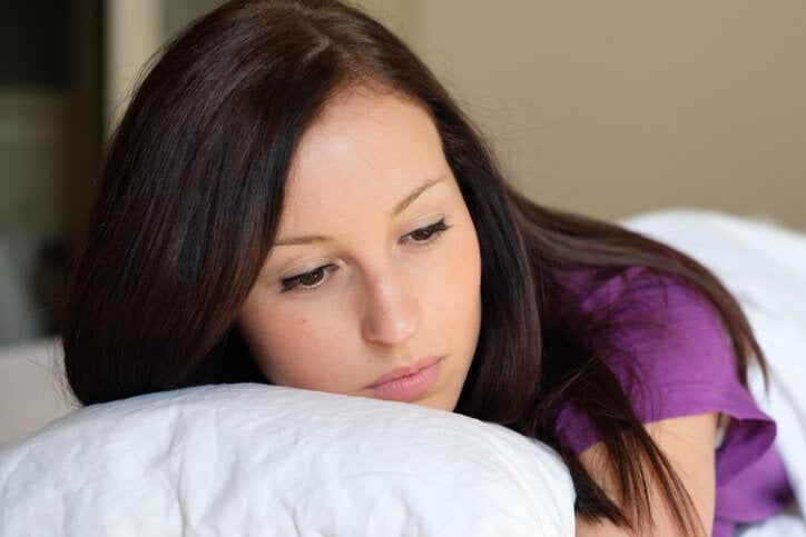 彼のことを考えて眠れない夜。使うと安眠できる意外なアイテム3つ