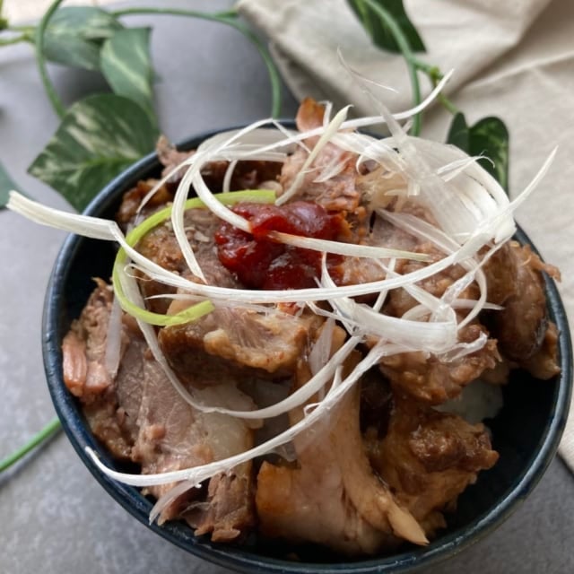 業務スーパーの柔らか煮豚丼