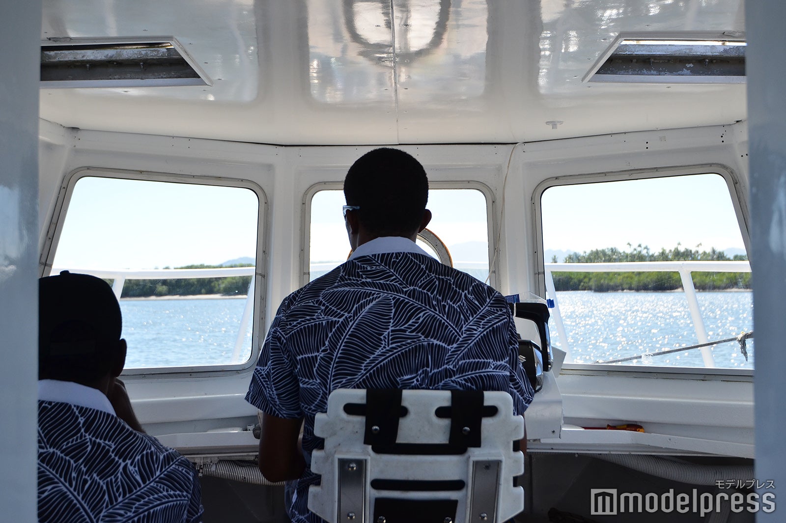 「クラウド 9」＋アイランドホッピングを楽しむ日帰りクルージングの船内／フィジー（C）モデルプレス