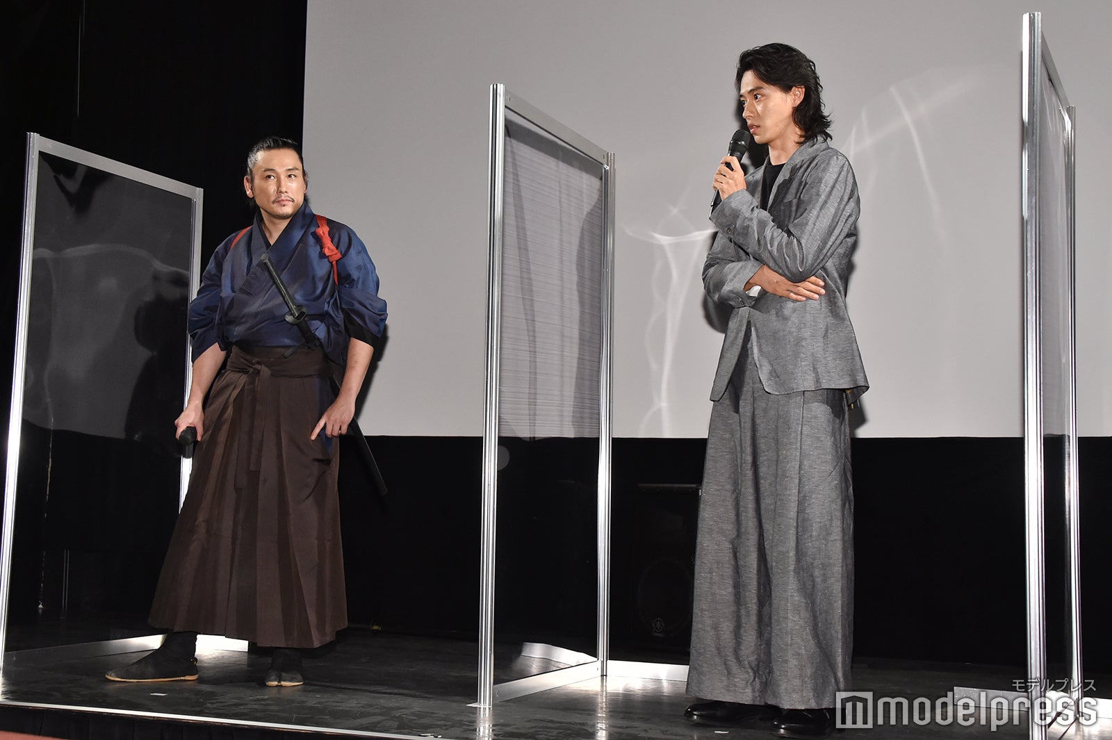 坂口拓、山崎賢人 （C）モデルプレス