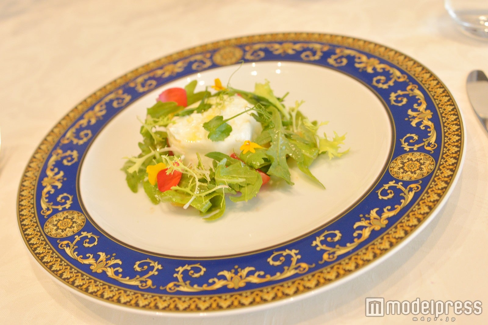 「パラッツォ ヴェルサーチ ドバイ」のランチ（C）モデルプレス