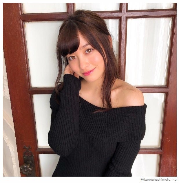 橋本環奈、美デコルテあらわなSEXYショット 大人の色気で悩殺