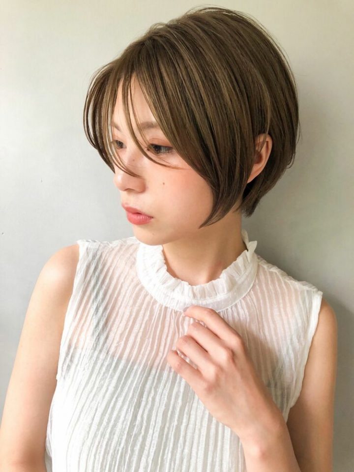 人気マッシュショートで大人おしゃれに 似合う がきっと見つかるスタイル集 モデルプレス 人気マッシュショートで大人おしゃれに 似合う がきっと見つかるスタイル集 モデルプレス