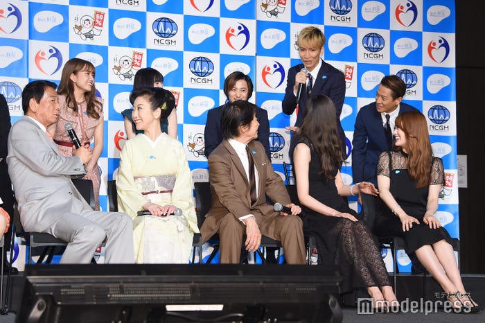 AKB48を差し置いて乃木坂46を褒めてしまったため弁解する橘慶太(C)モデルプレス