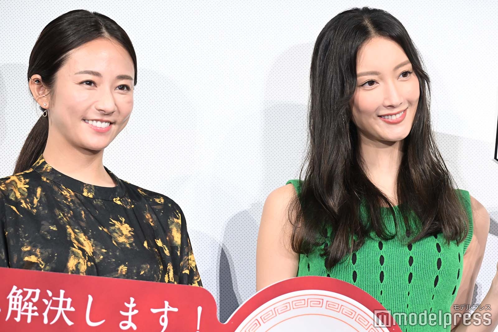 木村文乃、菜々緒 （C）モデルプレス