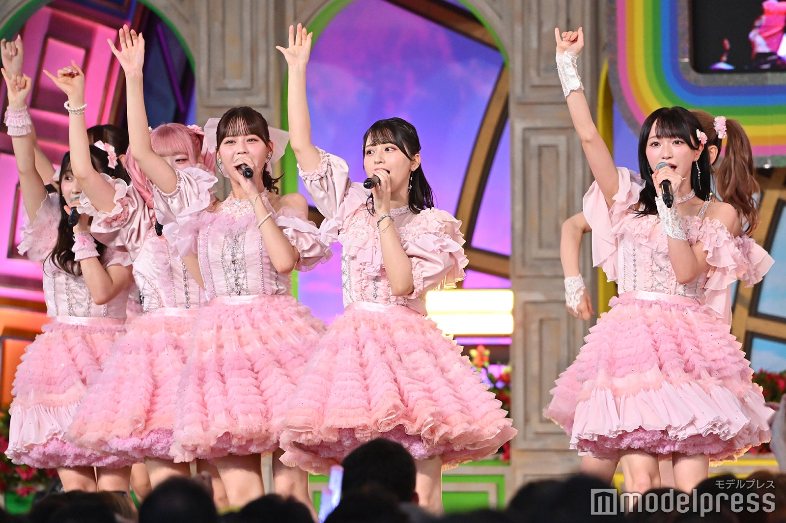 ＝LOVE（C）モデルプレス