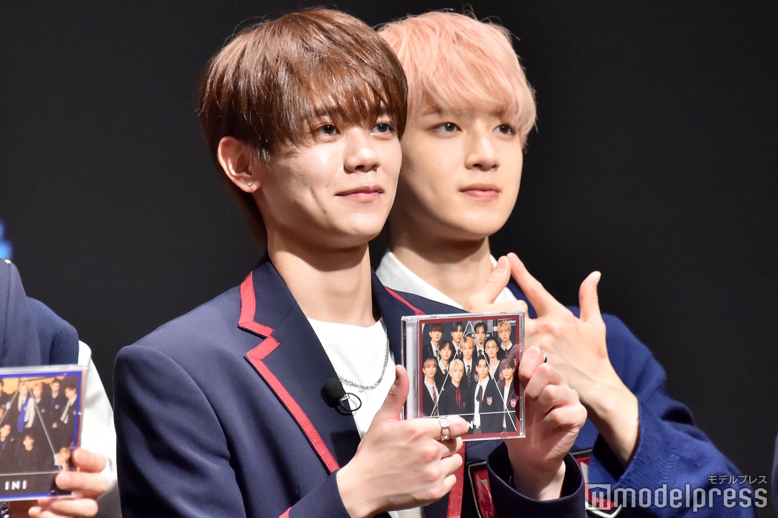 藤牧京介、佐野雄大（C）モデルプレス