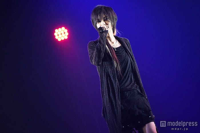 人気“男装”モデル・AKIRA