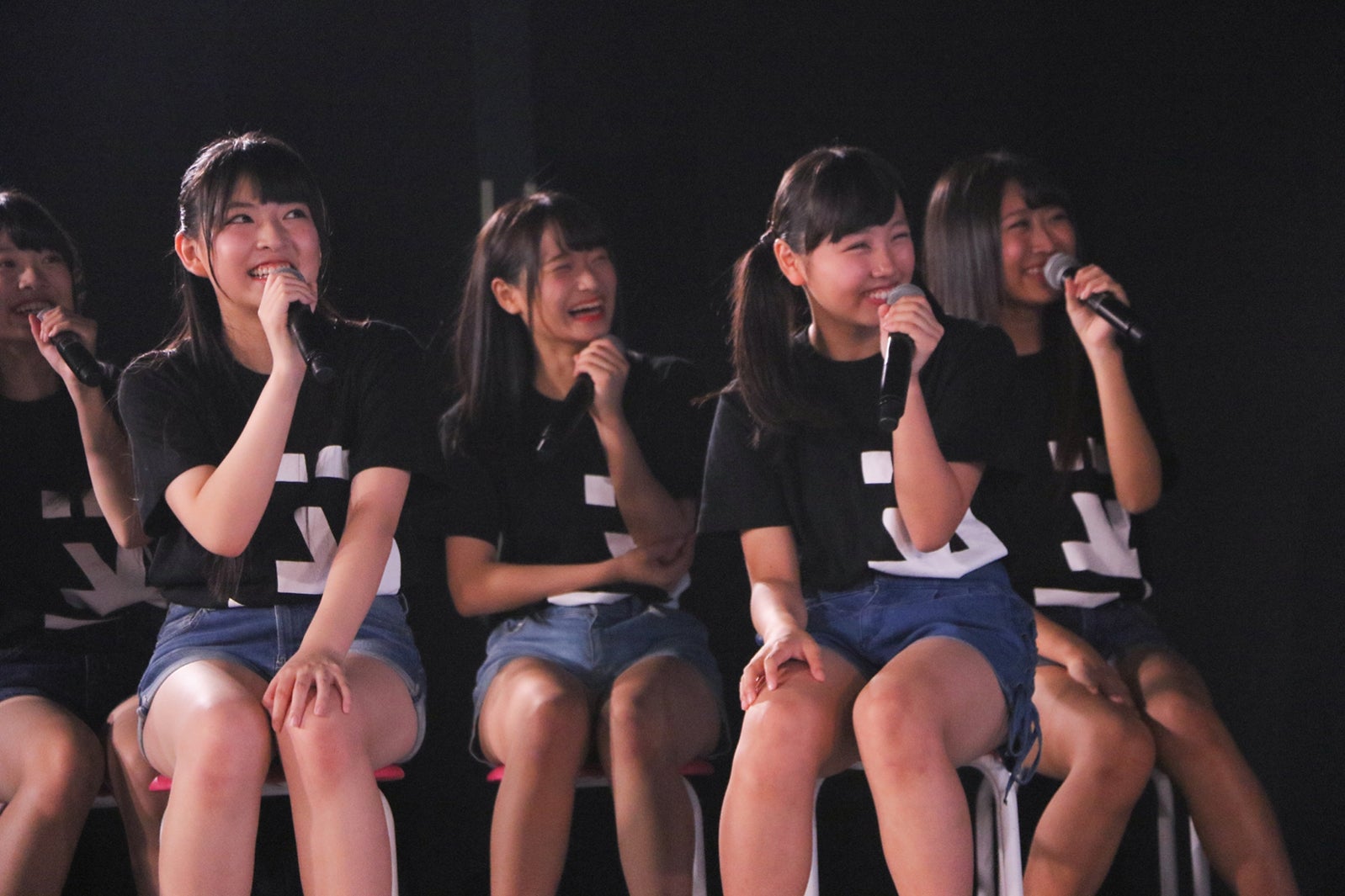 「2ki準優勝記念イベント」の様子（C）AKS