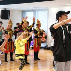 EXILE世界、モンゴルの子どもたちと「Choo Choo TRAIN」　ダンスで交流図る（写真提供：LDH）