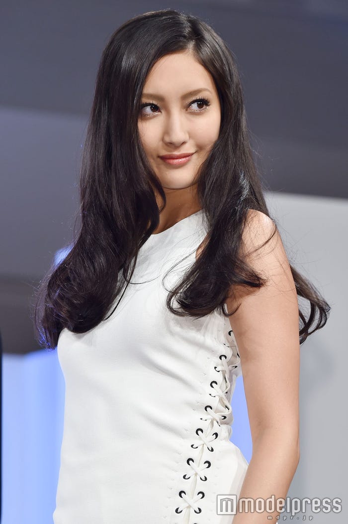 菜々緒 (C)モデルプレス