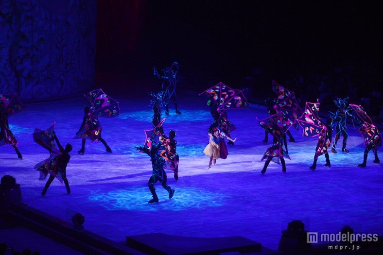 「ディズニー・オン・アイス」森に逃げた白雪姫