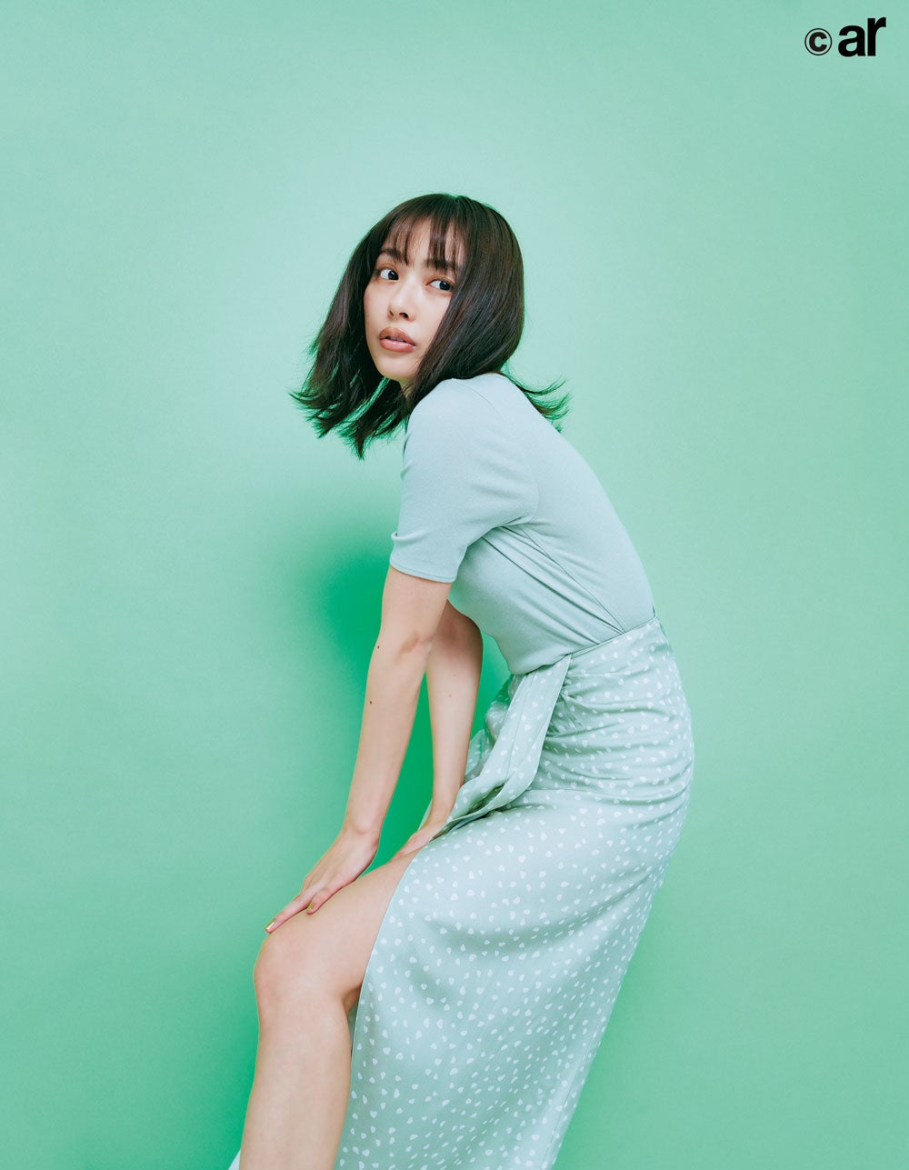 吉岡里帆 惜しみない美谷間を披露 Ar 1年半ぶり表紙で圧倒的透明感 モデルプレス 吉岡里帆 惜しみない美谷間を披露 Ar 1年半ぶり表紙で圧倒的透明感 モデルプレス