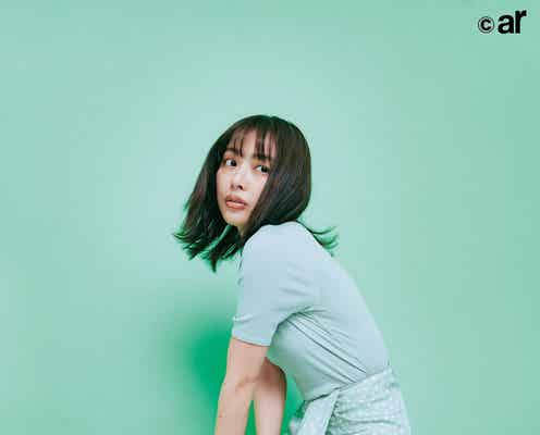 内田理央、スリット×生脚で大胆SEXYな着こなし