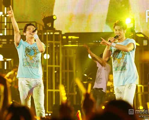 東方神起、夏の夜を盛り上げる新曲披露 東京ドームで22万人熱狂