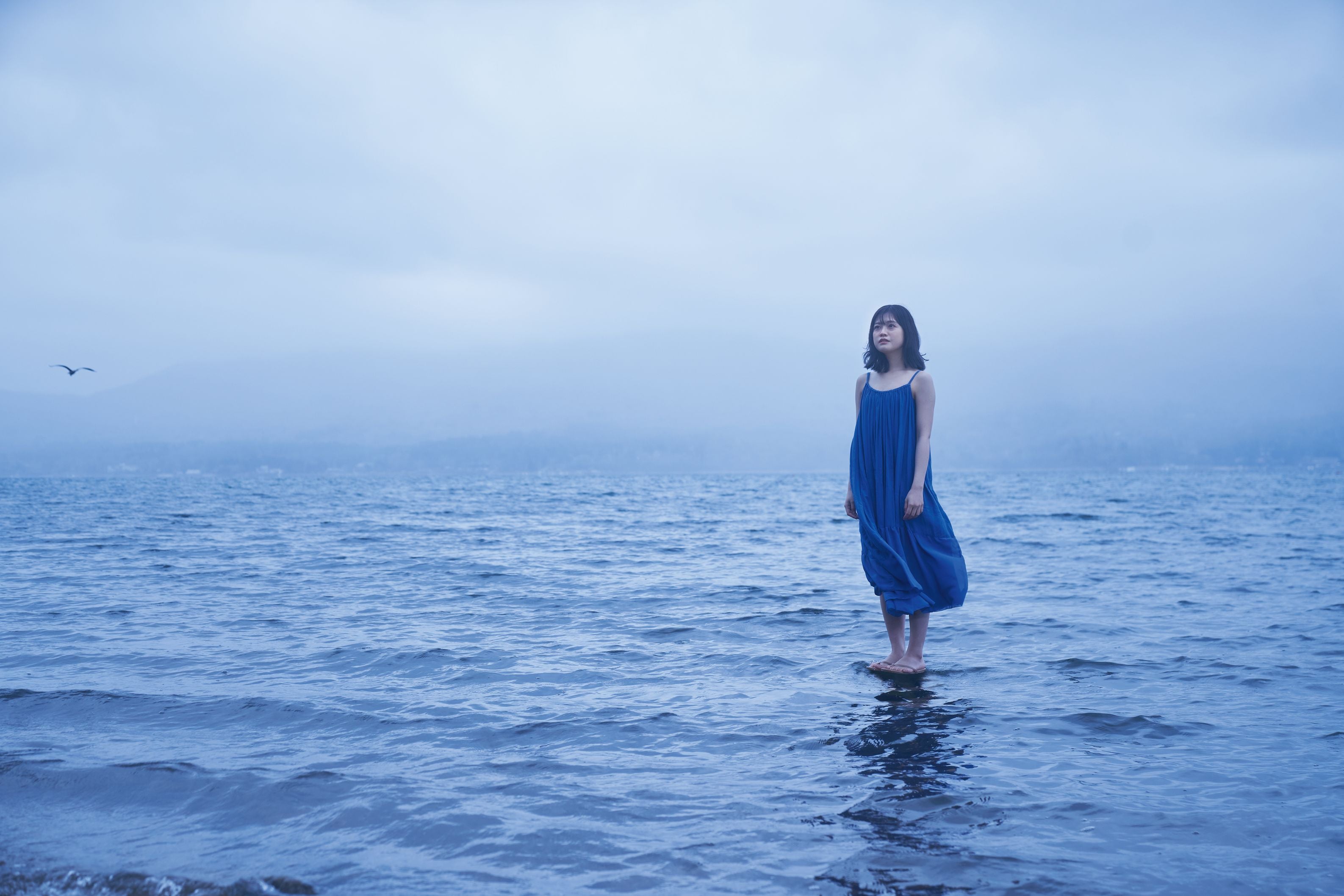 本村碧唯卒業フォトブック「未来の手前」撮影：大江麻貴・双葉社