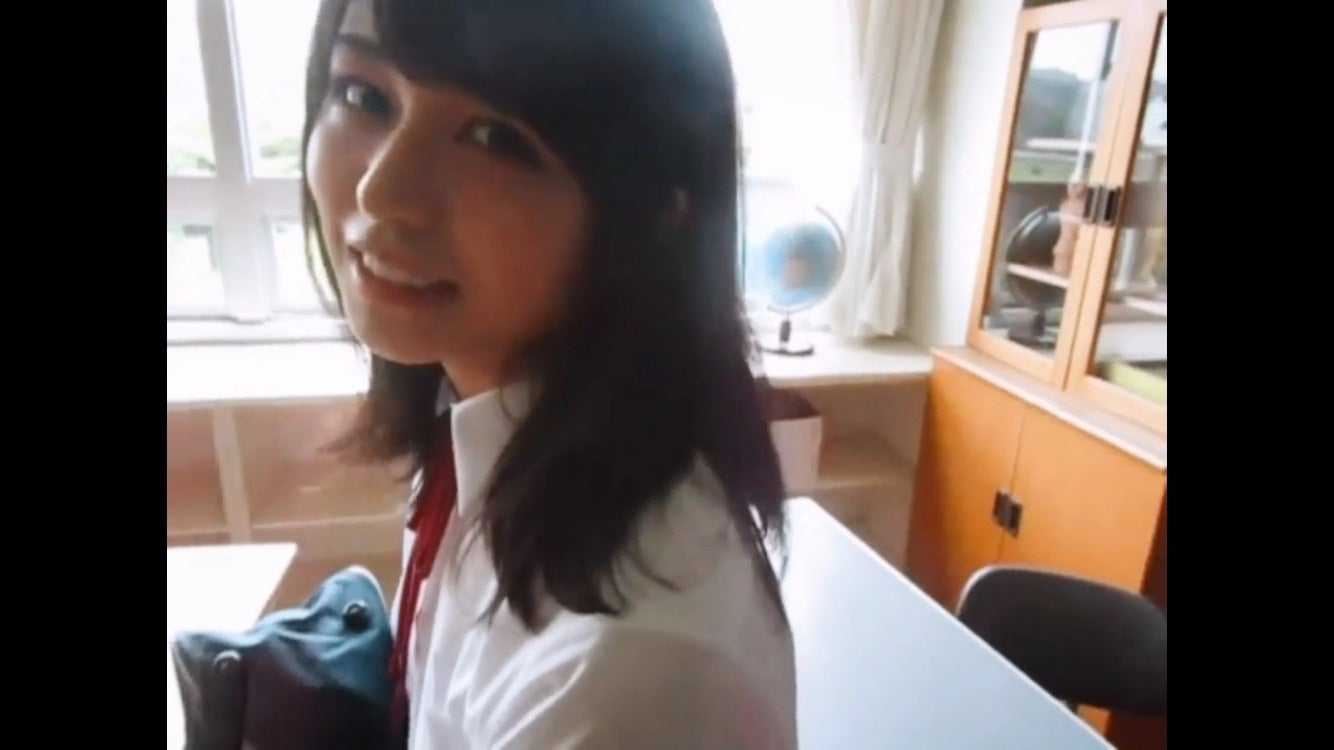 欅坂46長濱ねるが同級生に！ハニカミ動画が「6秒で青春出来る」と話題