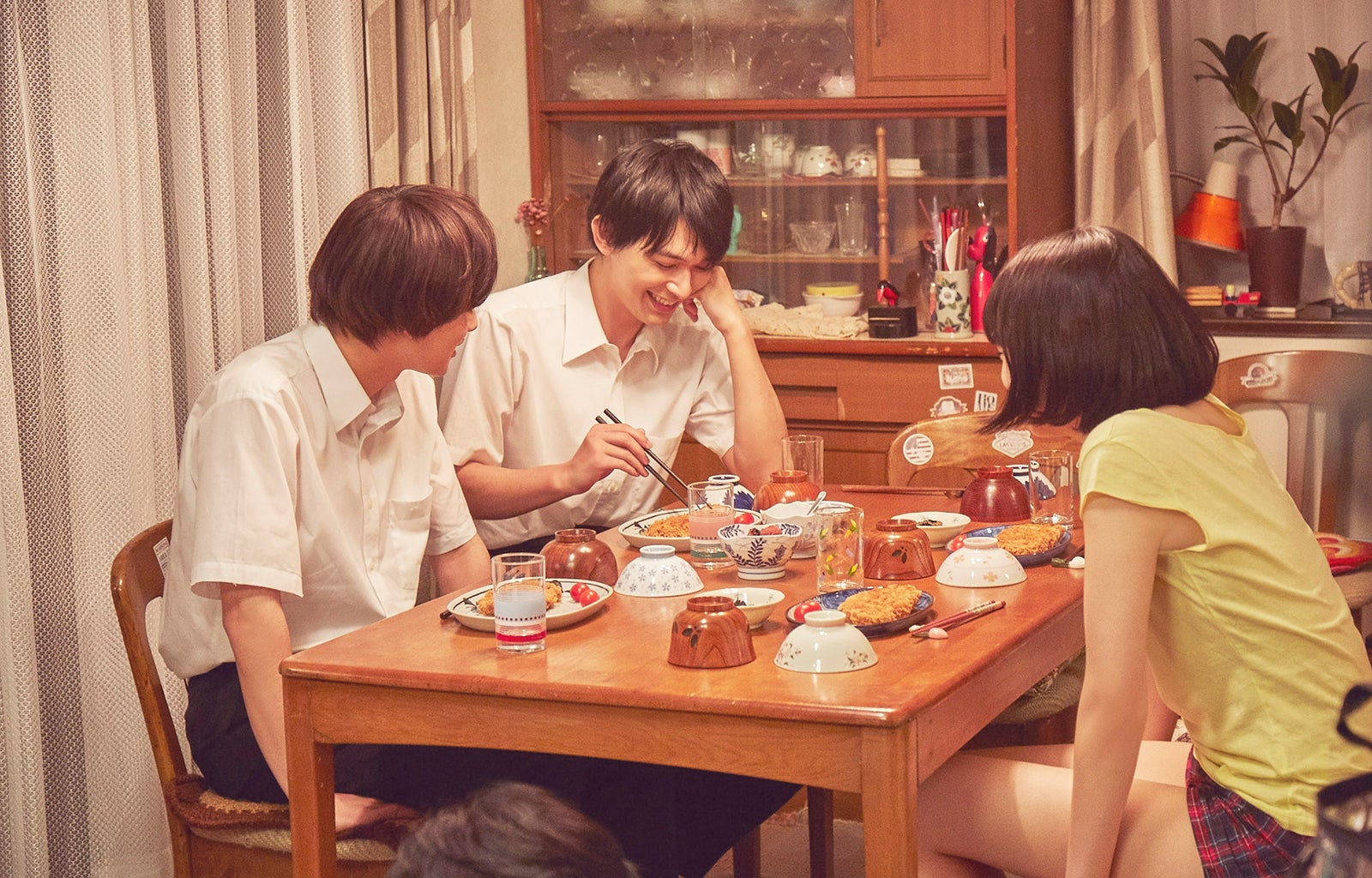 北村匠海・小松菜奈・吉沢亮、本当の家族のような姿 映画「さくら」メイキングカット解禁