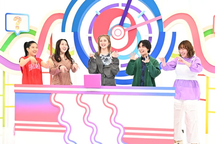 山崎玲奈、本田望結、ゆうちゃみ、大西流星、丸山礼(C)TBS