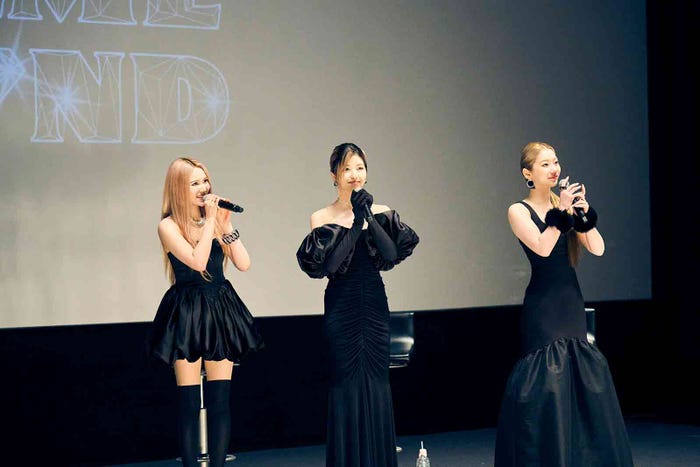 IS:SUE(C)LAPONE GIRLS