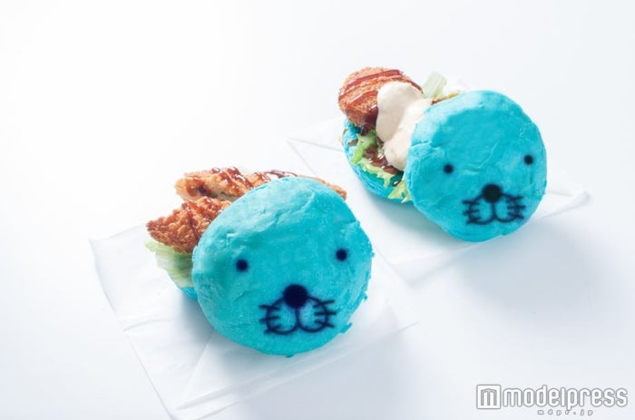 ぼのぼのホタテ入りクリームコロッケバーガー/白身タルタルフライバーガー各800円(税込)(C)いがらしみきお/竹書房・フジテレビ・エイケン