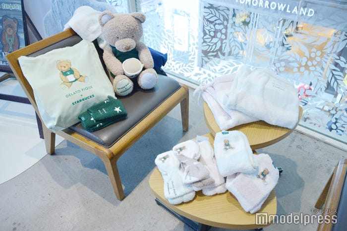 コラボグッズ(C)モデルプレス