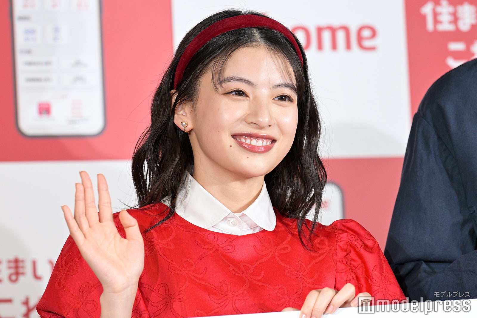 出口夏希（C）モデルプレス