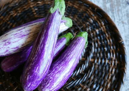 秋の味覚「ナス」には、どんな栄養素が含まれているの？