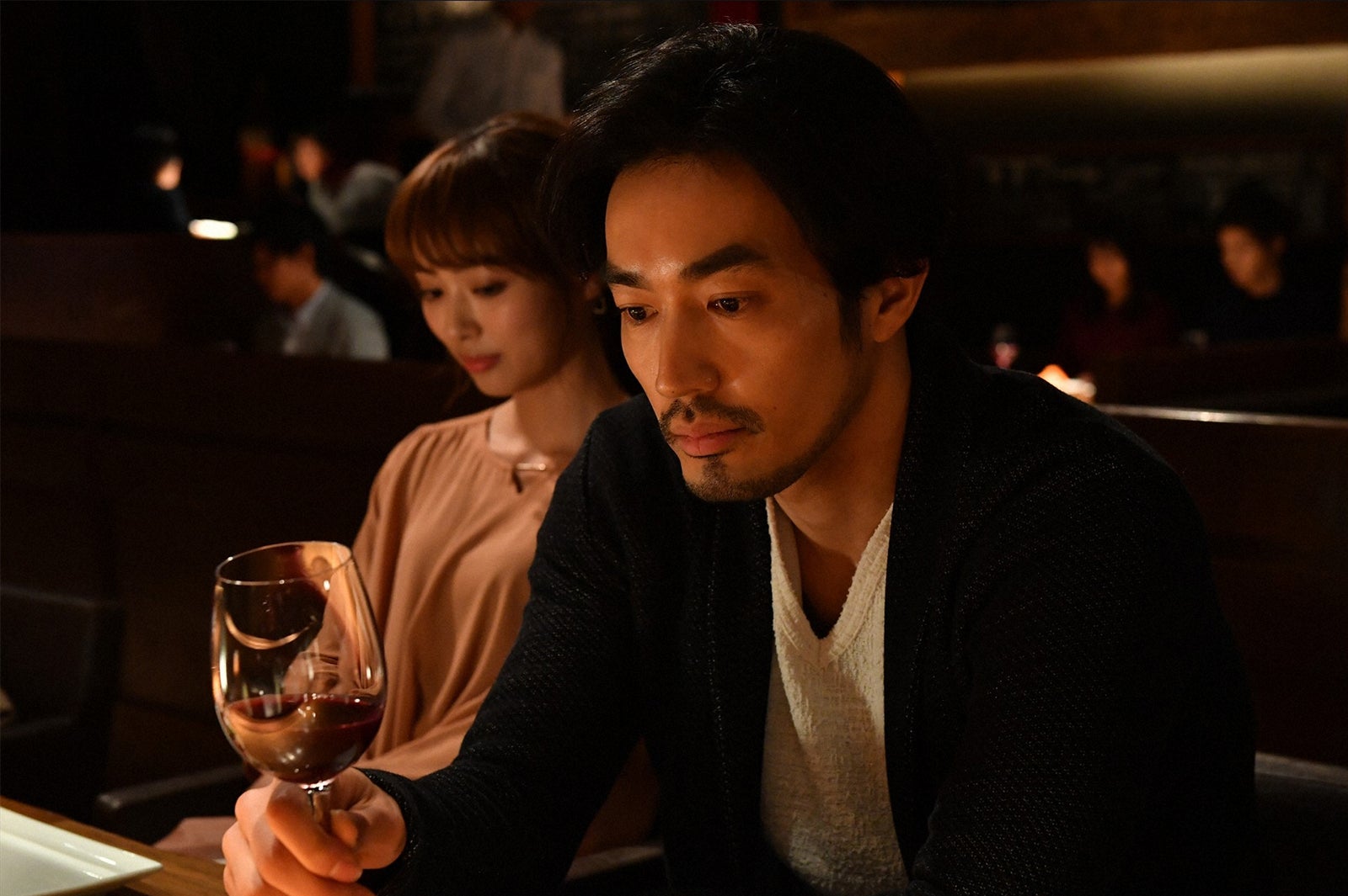 内田理央、大谷亮平「逃げるは恥だが役に立つ」第11話・場面カット（C）TBS