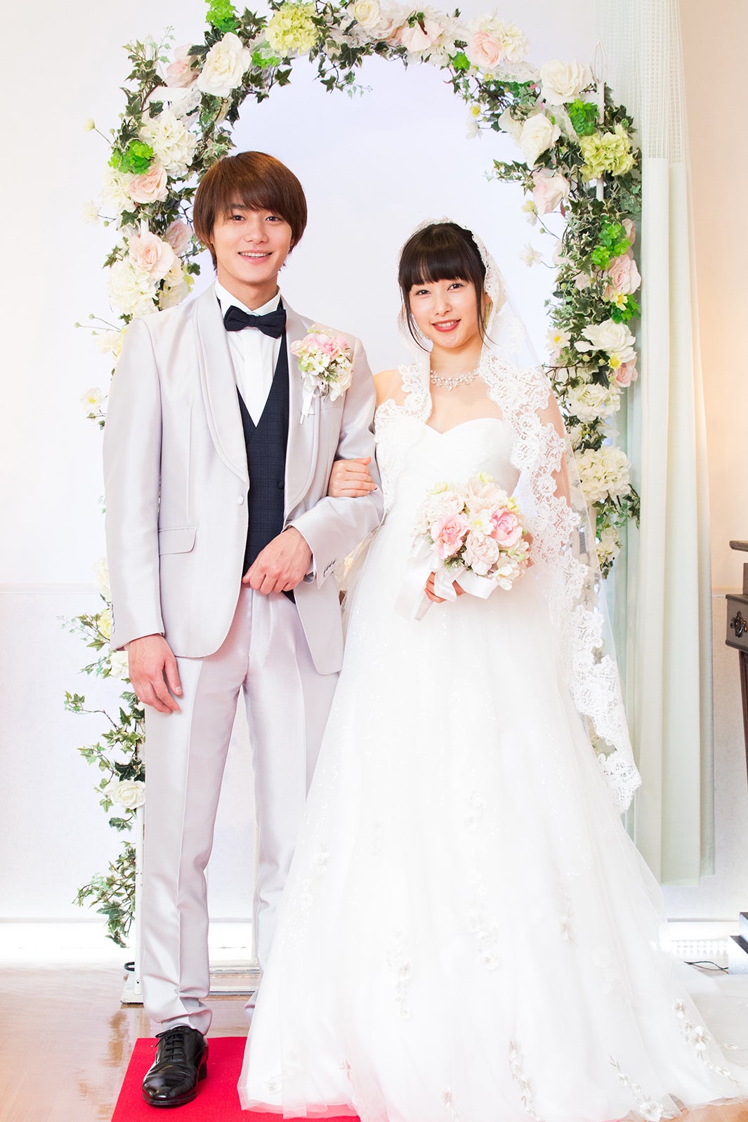 野村周平＆桜井日奈子（C）テレビ朝日