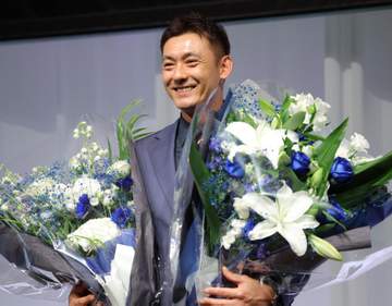 西武・栗山 全員が背番号1での引退試合に「甲斐野は喜んでました」家族には「今日はほぼ球場中が僕の味方」