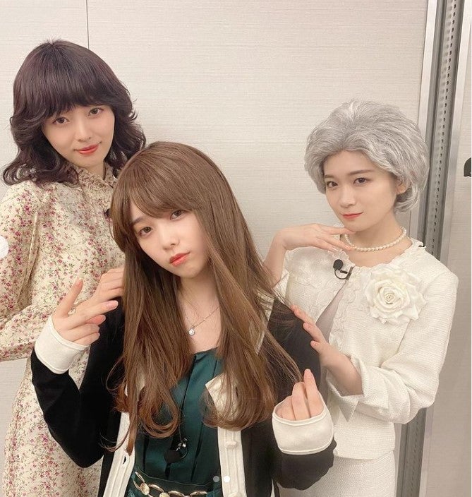 乃木坂46秋元真夏、“白髮コスプレ”披露 梅澤美波＆与田祐希とのオフショットに反響「3人とも似合ってる」