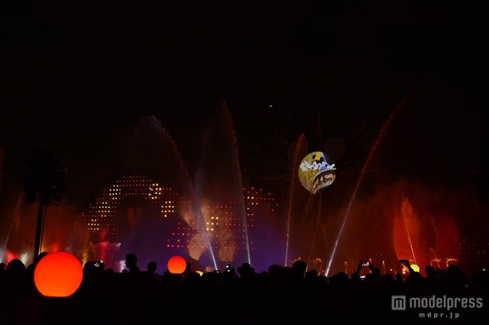 新エンターテイメント「ワールド・オブ・カラー:セレブレイト!ワンダフル・ワールド・オブ・ウォルト・ディズニー」