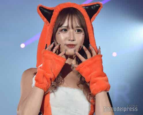 伊藤桃々のSEXYキツネ姿 美背中が眩しい<TGC Halloween>