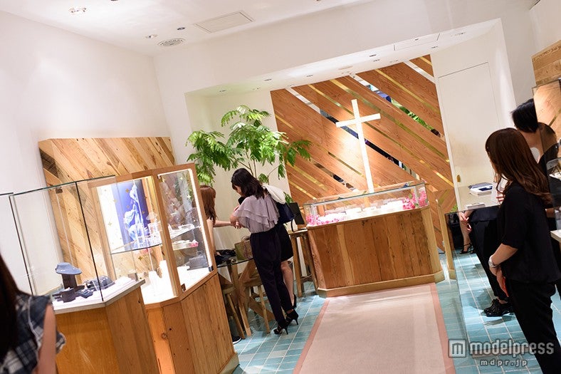 AHKAH 表参道ヒルズ店