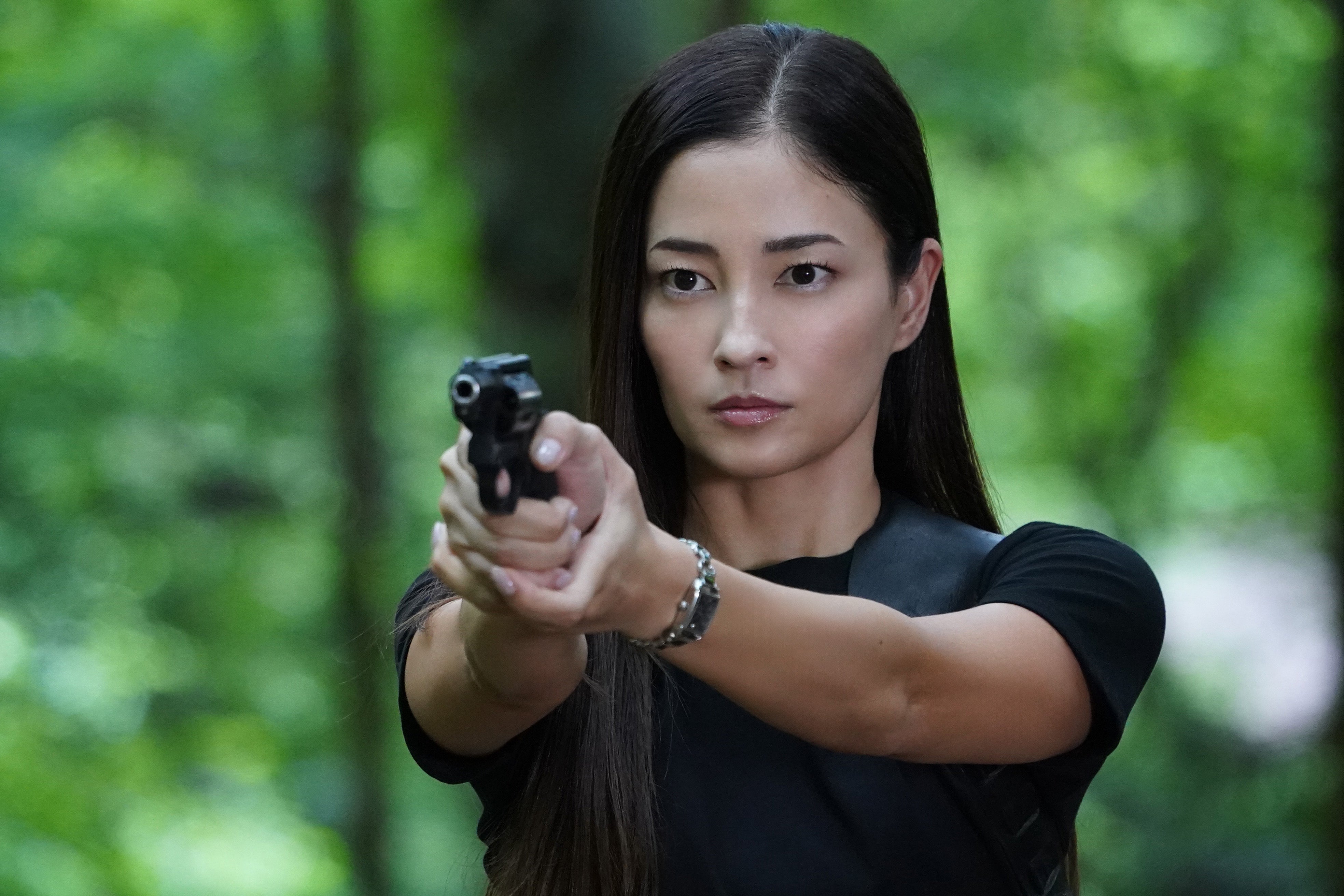 黒木メイサ「降り積もれ孤独な死よ」第9話より（C）井龍一・伊藤翔太／講談社（C）ytv