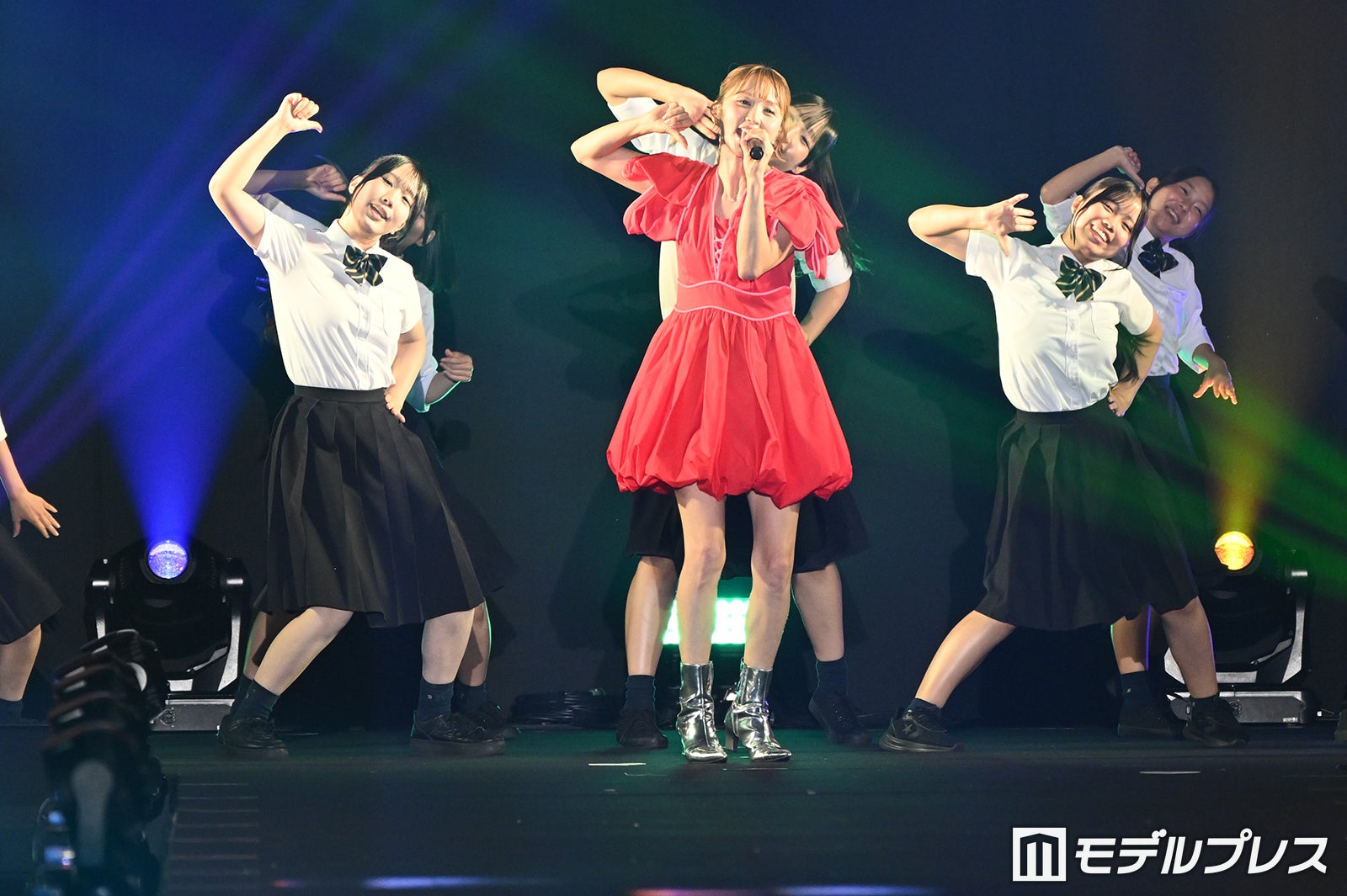 Dream Ami、E-girls「Follow Me」当時の振り付けで地元高校ダンス部とコラボ「あの頃のE-girlsのような気持ちで歌わせていただきました」【TGC新潟2026】
