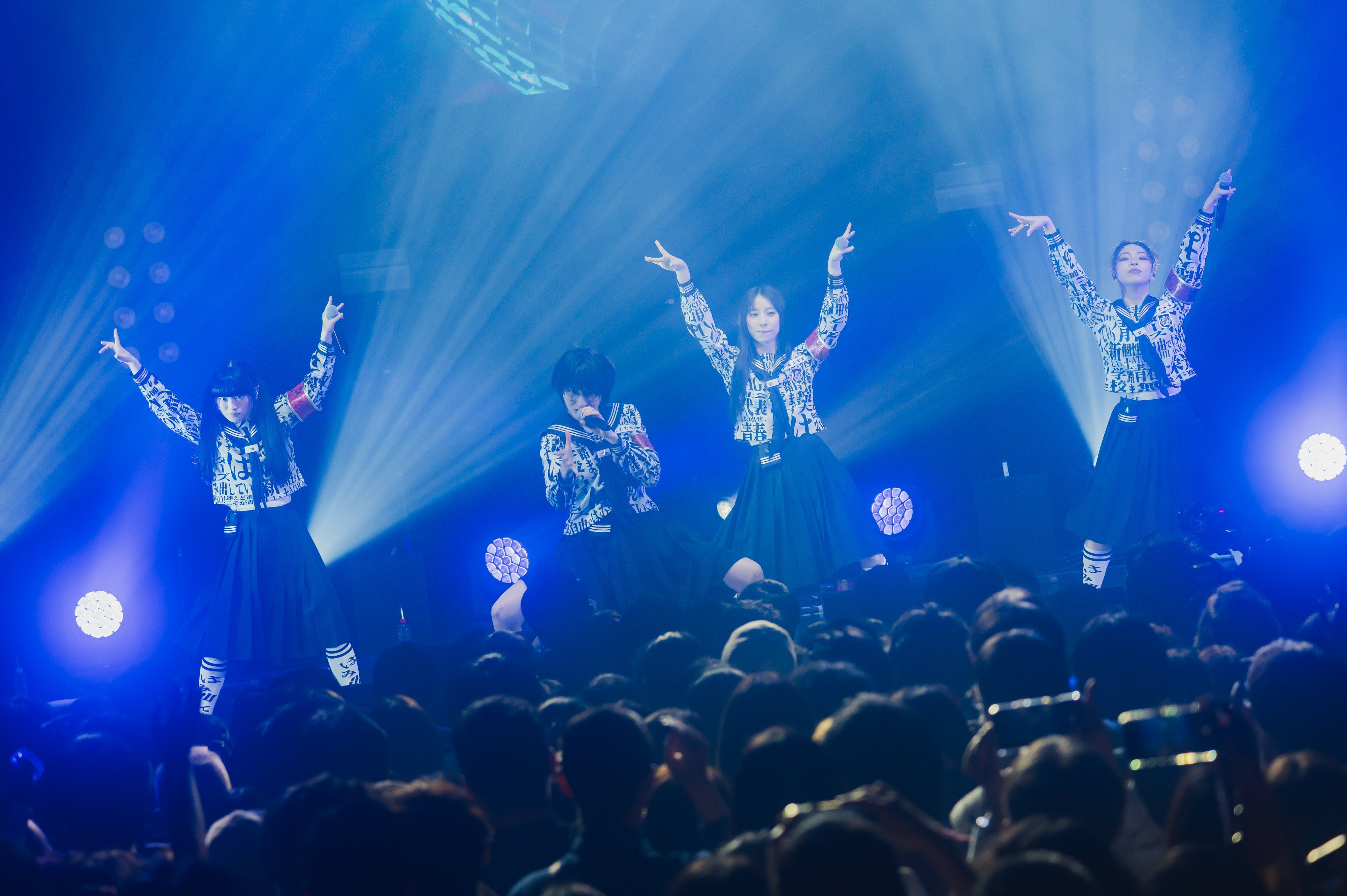 新しい学校のリーダーズ（提供写真）