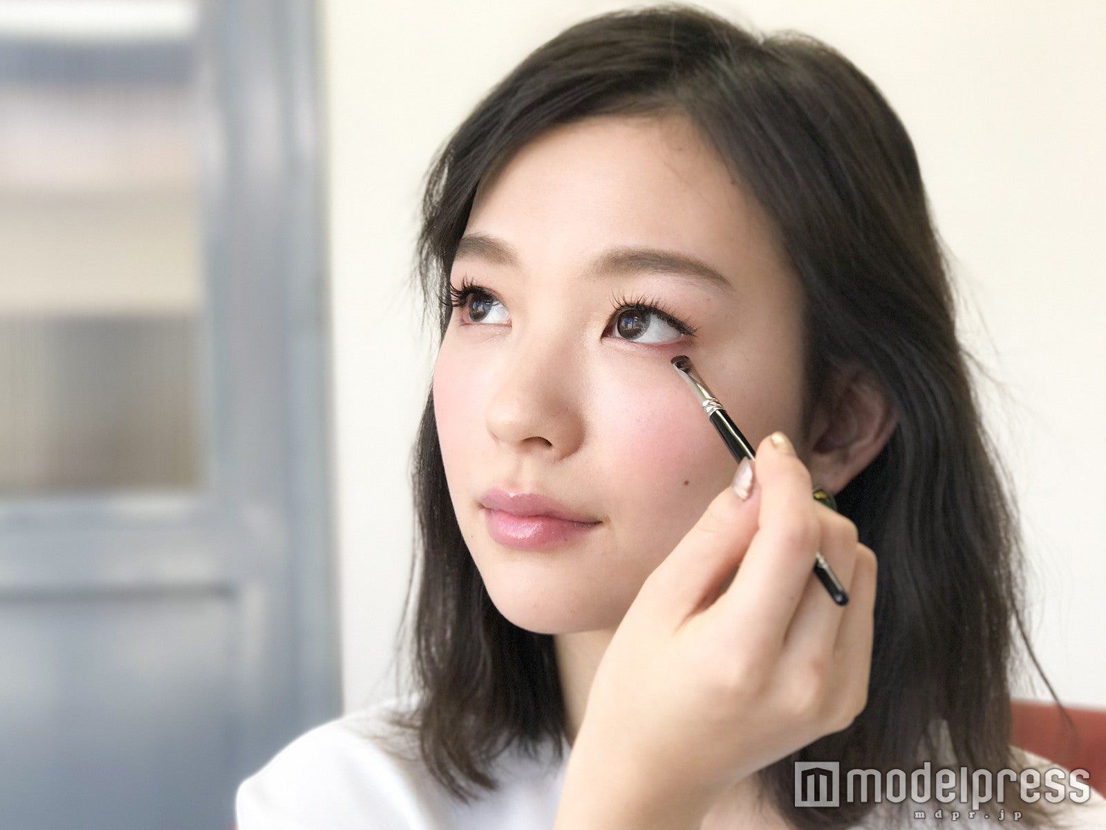 下まぶたにちょこっと付け足し／モデル・岡田ゆり子（C）モデルプレス