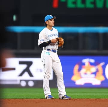 日本ハム・新庄監督、守備位置大シャッフルに客席も「え～！？」どよめき