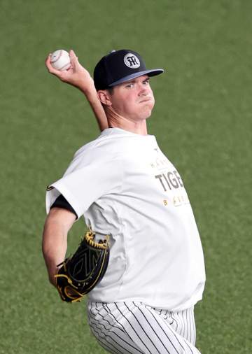 阪神・ルーカス「早く投げたい」1日に来日初登板初先発 日本野球は「想像していた通り」各打者の“粘り”を警戒