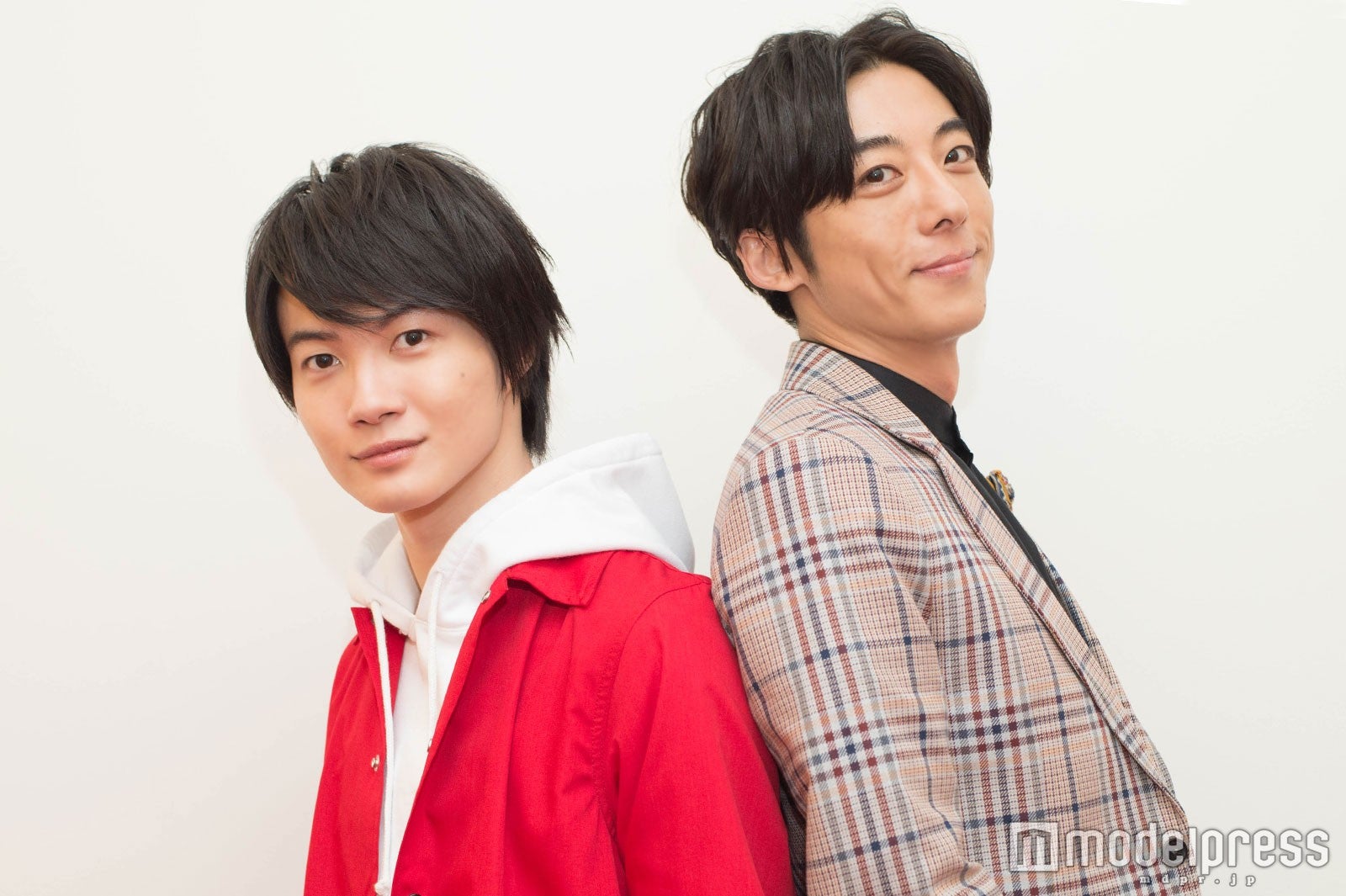 神木隆之介×高橋一生「葛藤と孤独」プロとしてどう向きあうか＜インタビュー＞