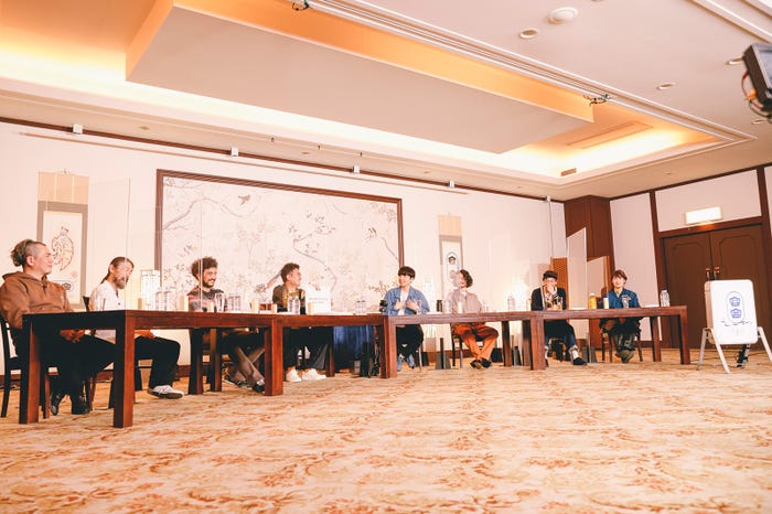 星野源「YP Live Streaming “宴会” 鳳凰篇」(C)TAICHI NISHIMAKI