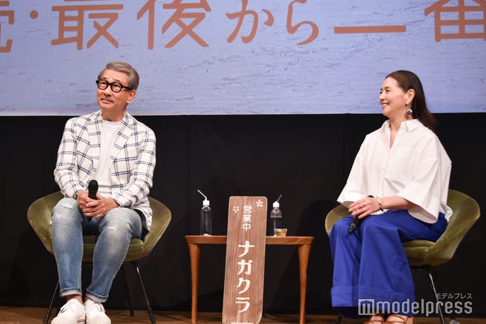 中井貴一、小泉今日子(C)モデルプレス