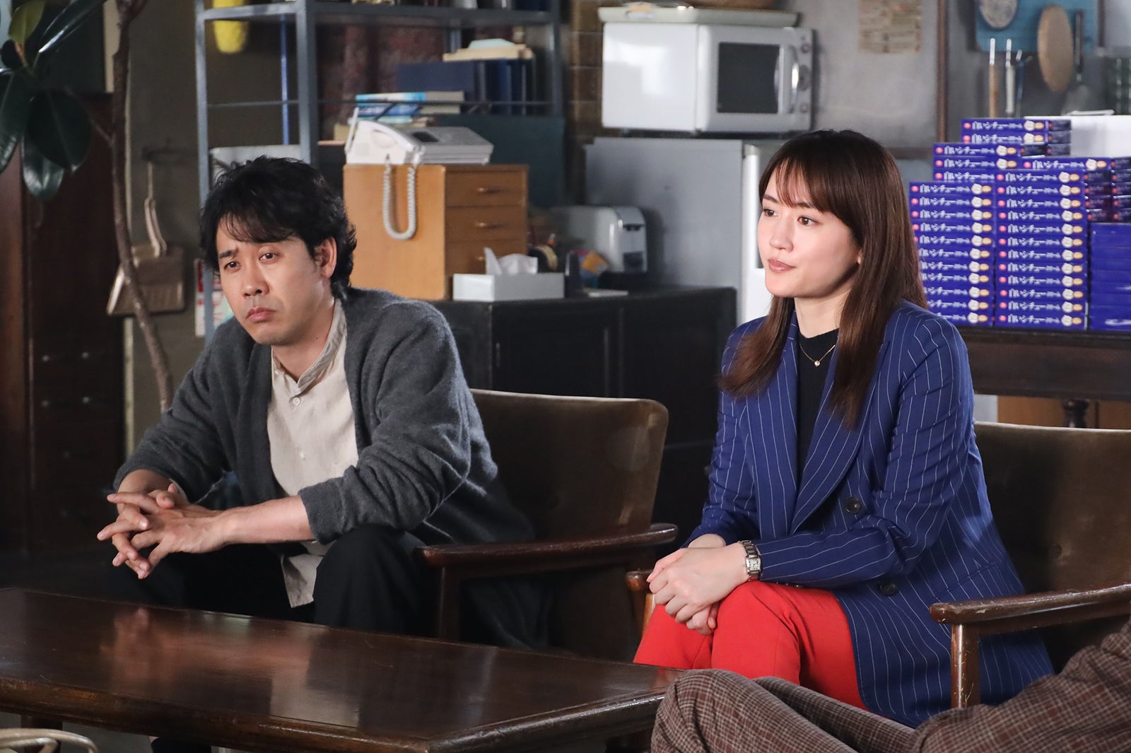 大泉洋、綾瀬はるか／「元彼の遺言状」第7話より（C）フジテレビ