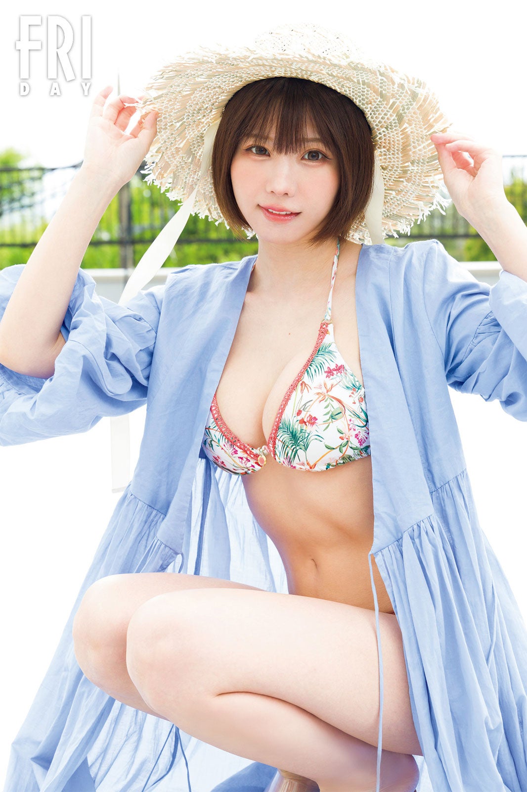 えなこ（撮影：Takeo Dec.／講談社）