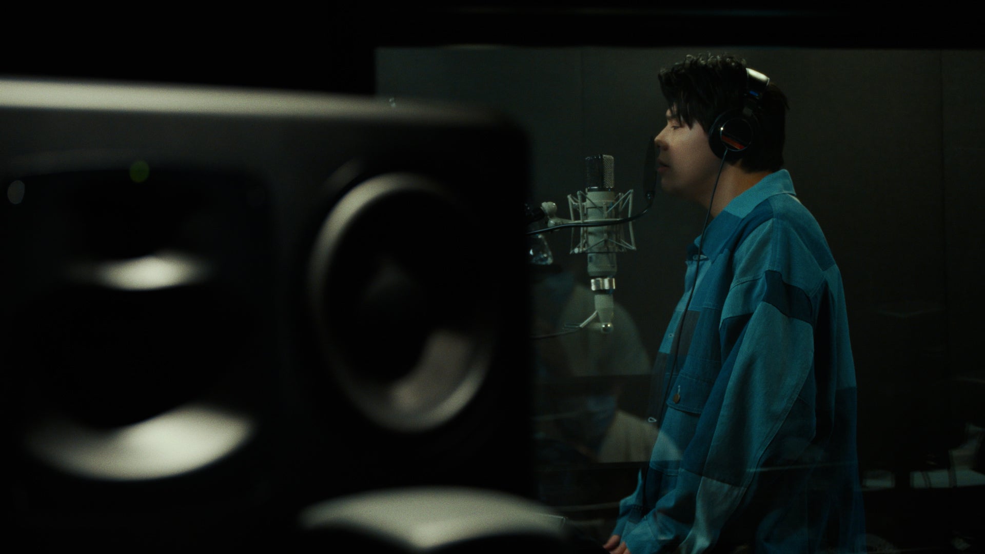 新WEBムービー「サン生と楽曲作ったよ」篇より（提供写真）