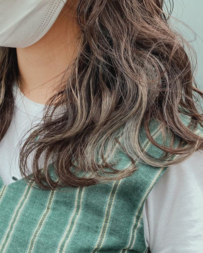 人と差をつける！さりげないインナーカラーが可愛いヘア3選