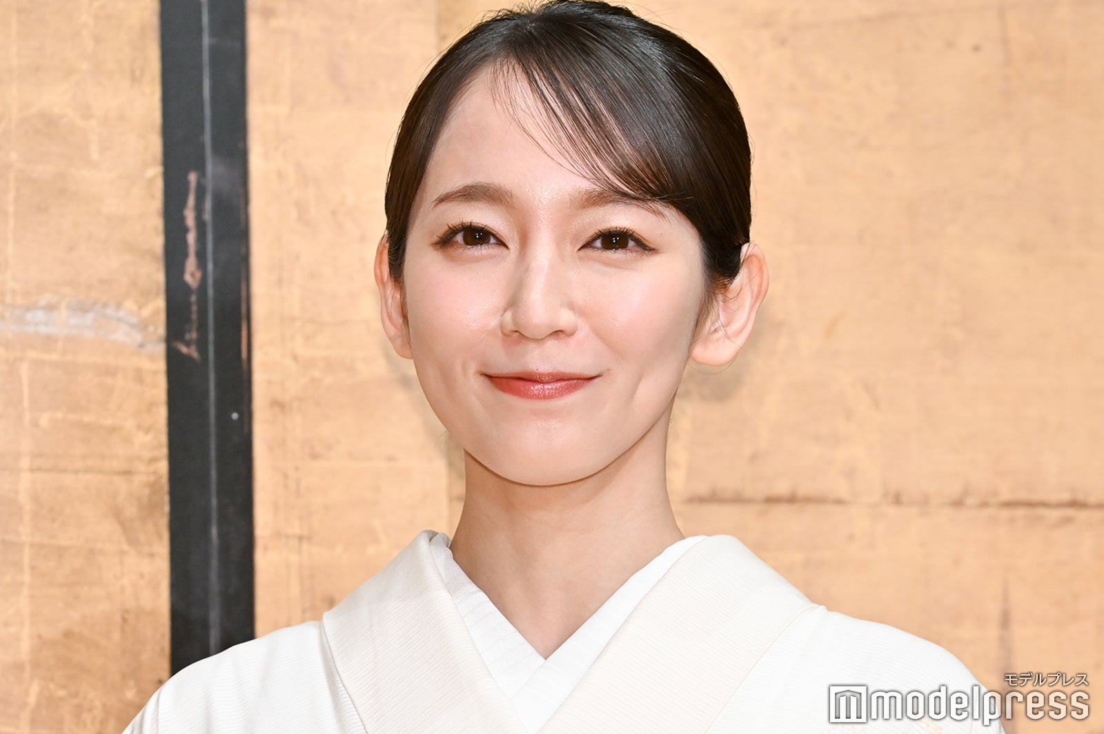 吉岡里帆、華やか着物姿披露 地元・京都での思い出明かす「大沢池が本当に美しくて」 - モデルプレス