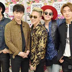 BIGBANG（左から：T.O.P、V.I、SOL、G-DRAGON、D-LITE）